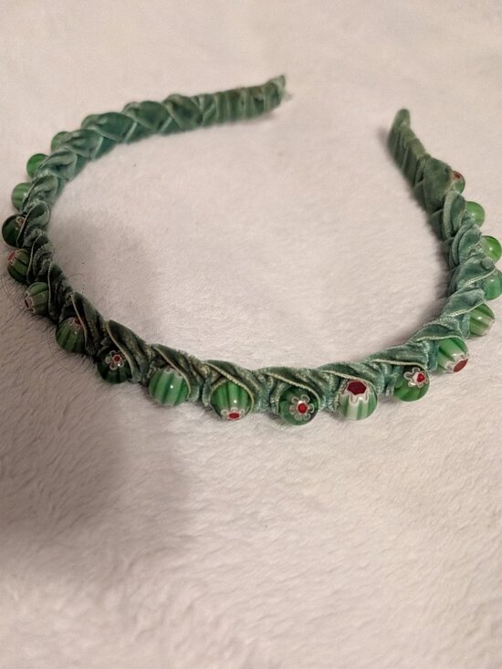 RARE Lele Sadoughi Rare Green Fiore (Glass bead) headband)